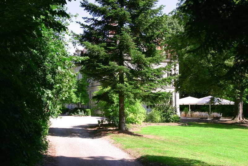 Chateau De La Dame Blanche - Logis Geneuille Екстериор снимка