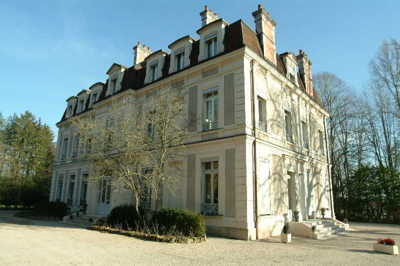 Chateau De La Dame Blanche - Logis Geneuille Екстериор снимка